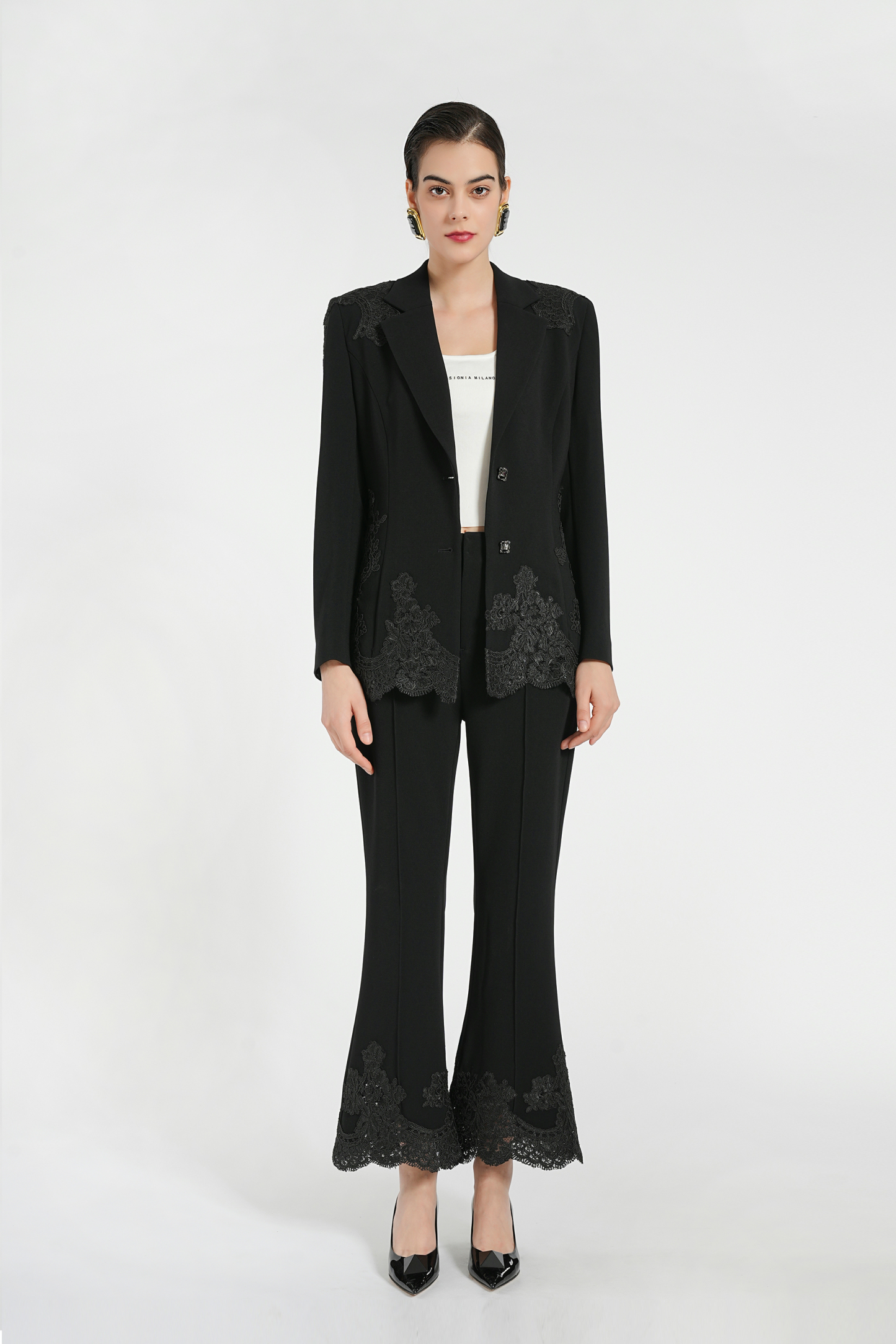 BESIONIA Commuter ++Lace Trimmed Suit