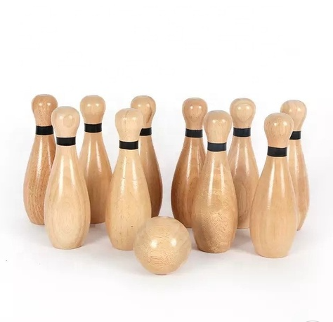 Custom Wooden Bowling Balls Play Game Set Outdoor Skittles 6 Bowling Pins 2 Balls Kids Bowling Toys 2022