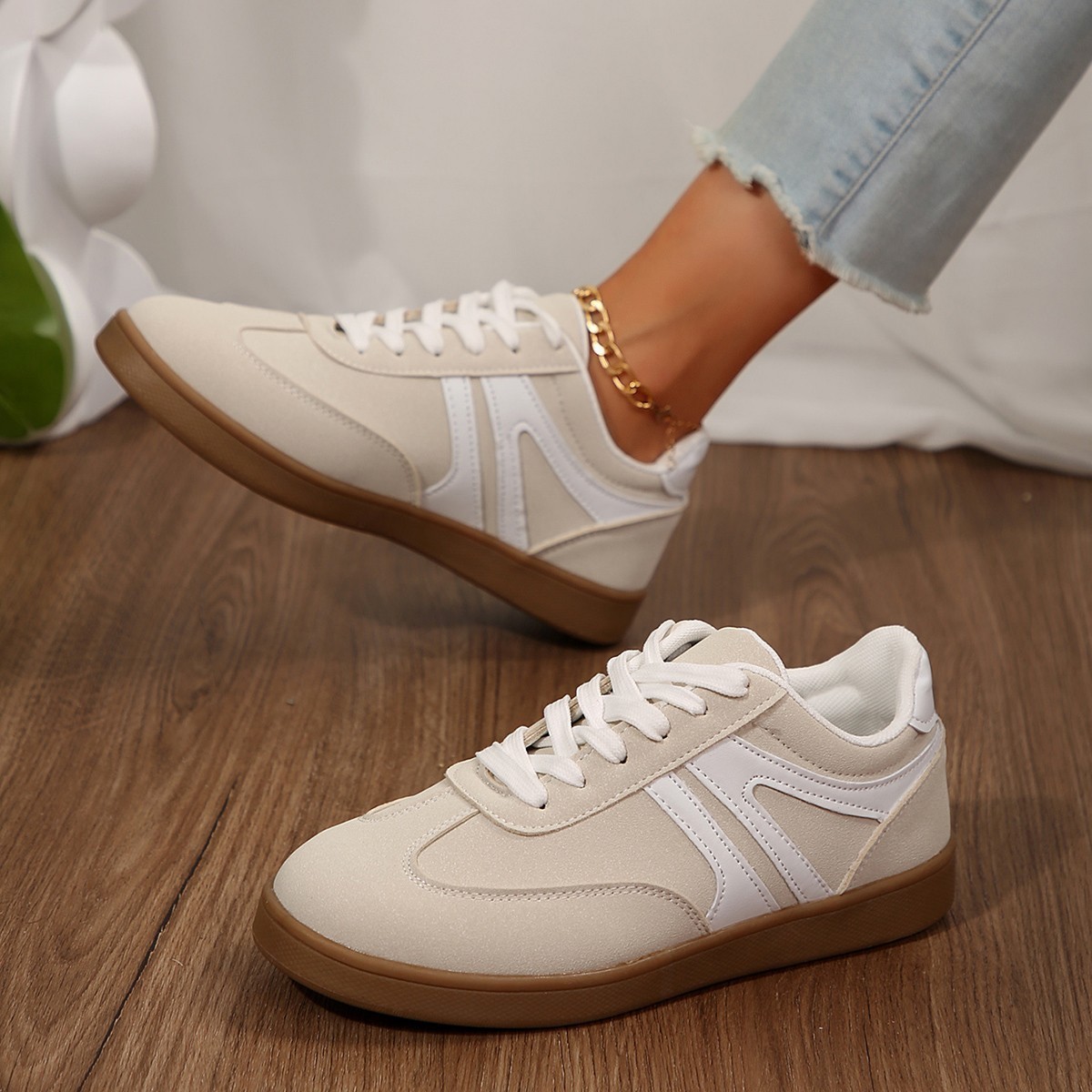 Último día para conseguir mitad de precio en zapatos ortopédicos de mujer. Diseño ergonómico, usarlo durante 3 días puede aliviar la fatiga del pie.