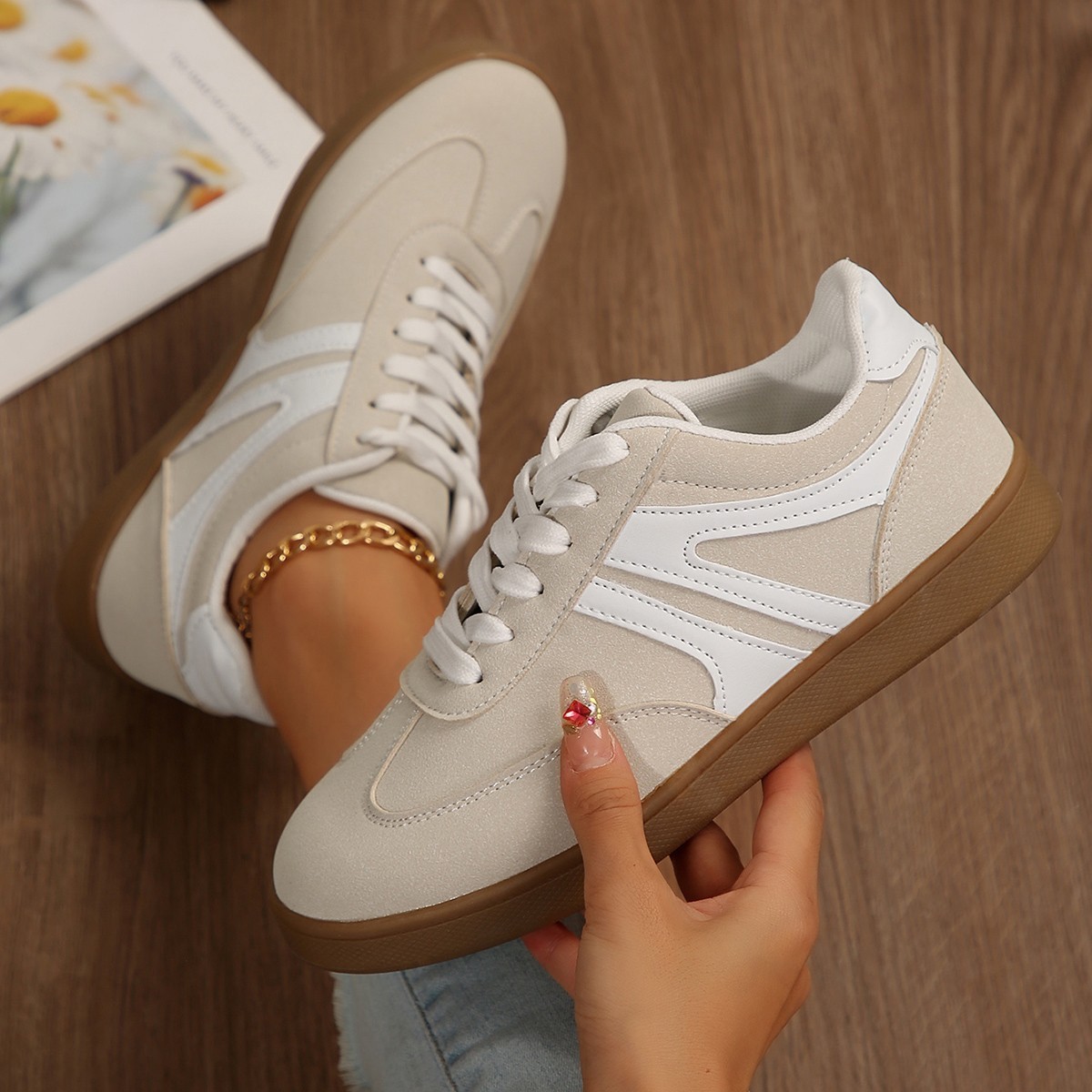 Último día para conseguir mitad de precio en zapatos ortopédicos de mujer. Diseño ergonómico, usarlo durante 3 días puede aliviar la fatiga del pie.