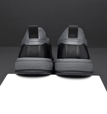 Descuento de mitad de precio por tiempo limitado hoy. Zapatos casuales de cuero para hombre, súper absorción de impactos, sin fatiga para caminar largas distancias.