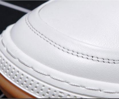 Descuento de mitad de precio por tiempo limitado hoy. Zapatos casuales de cuero para hombre, súper absorción de impactos, sin fatiga para caminar largas distancias.