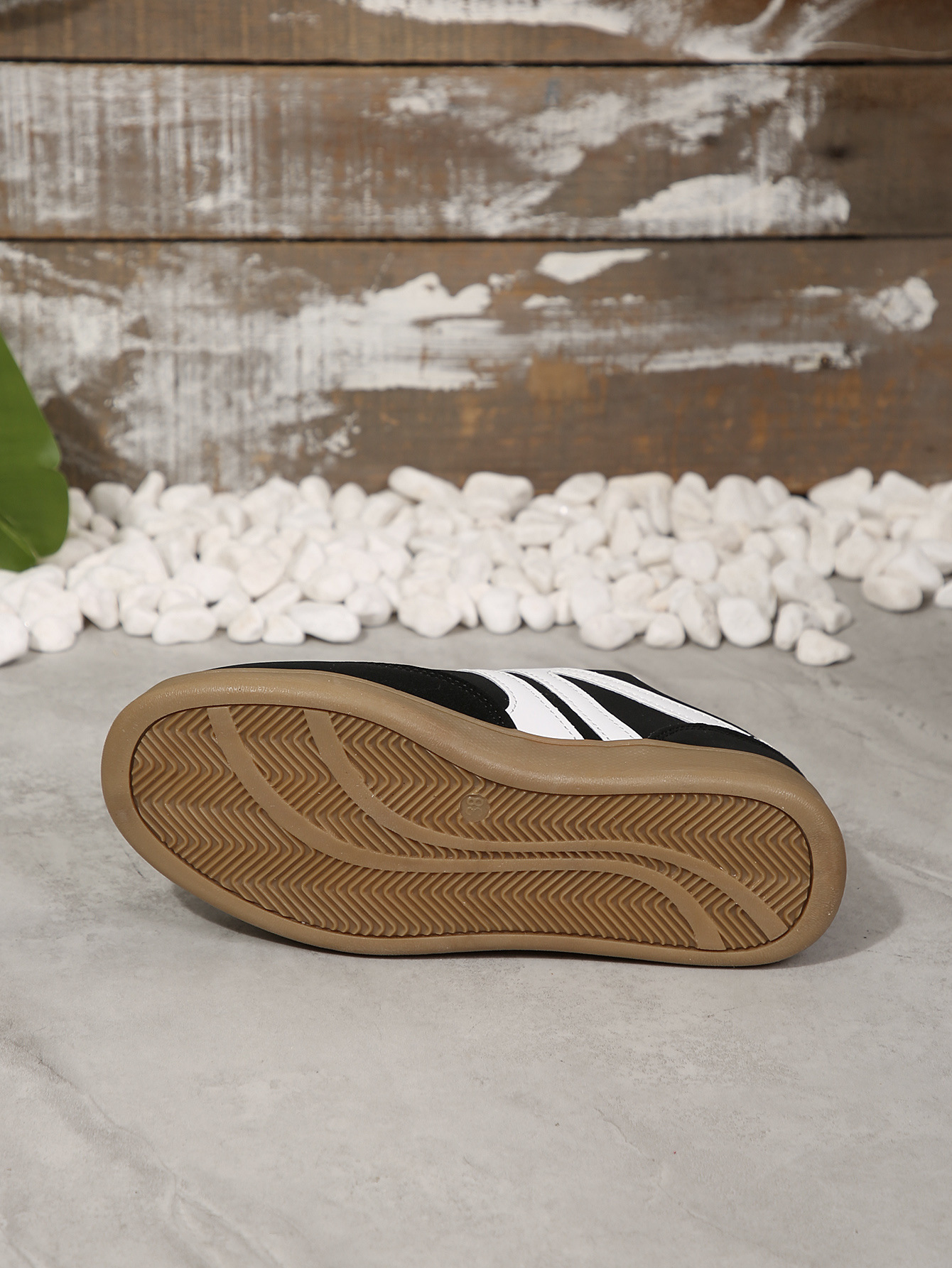 Último día para conseguir mitad de precio en zapatos ortopédicos de mujer. Diseño ergonómico, usarlo durante 3 días puede aliviar la fatiga del pie.