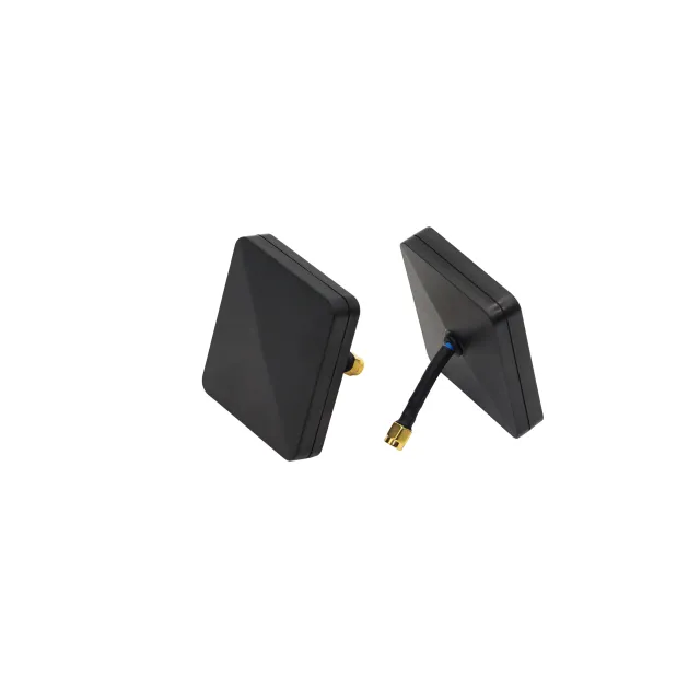 SIYI MK15 MK32 Long Range Antenna 14dB Directional Patch Antenna with SMA Connector Compatible with MK15 MK32 Remote Controller and Antenna Trackers-HPXGRC