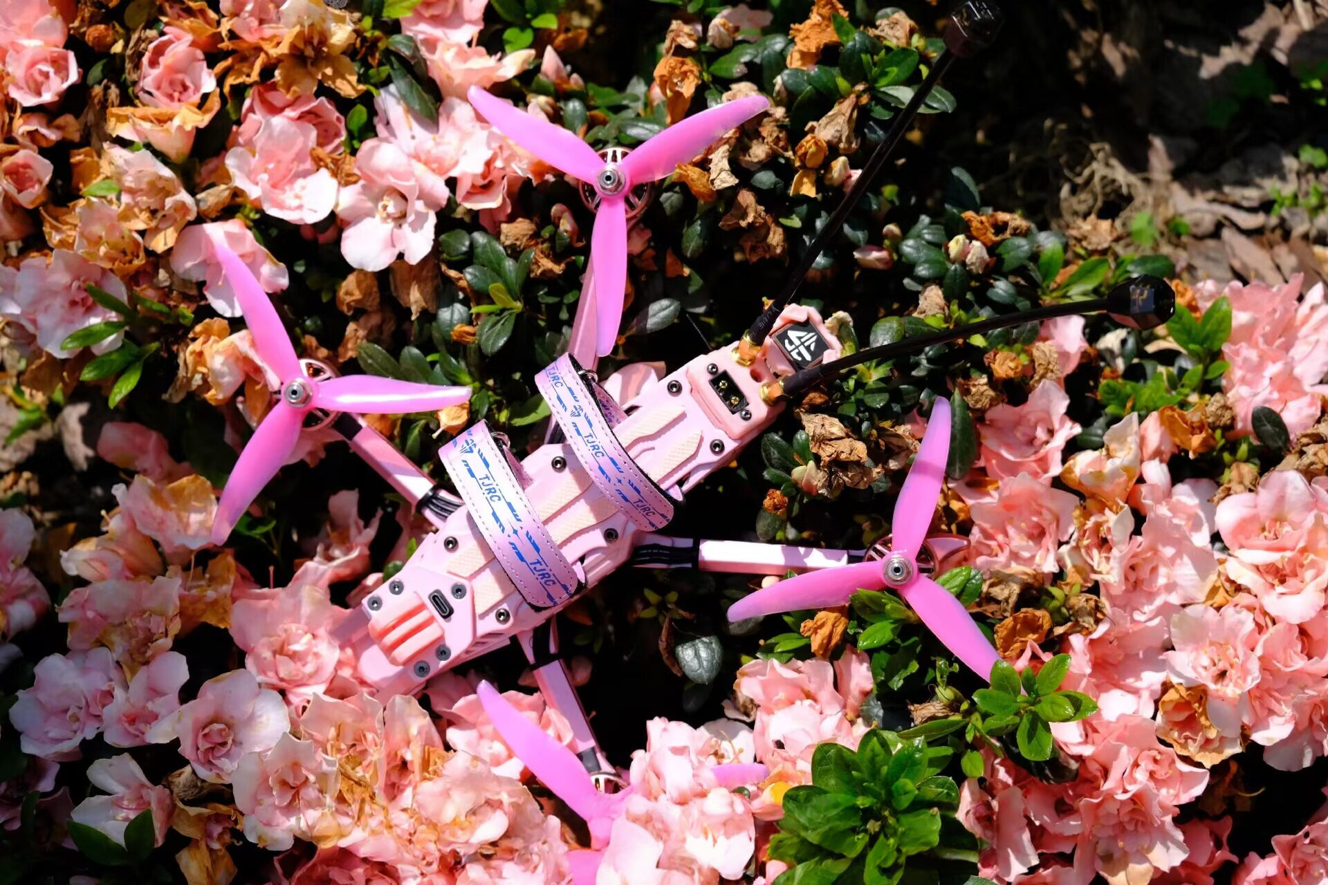 Spice Up Your Life with FPV Drones: Excitement from a New Perspective-HPXGRC