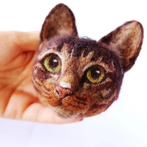 Custom Needle Felted Dog Brooch, Cute Felt Pet Pin, Ideal Gift for Birthdays & Friends