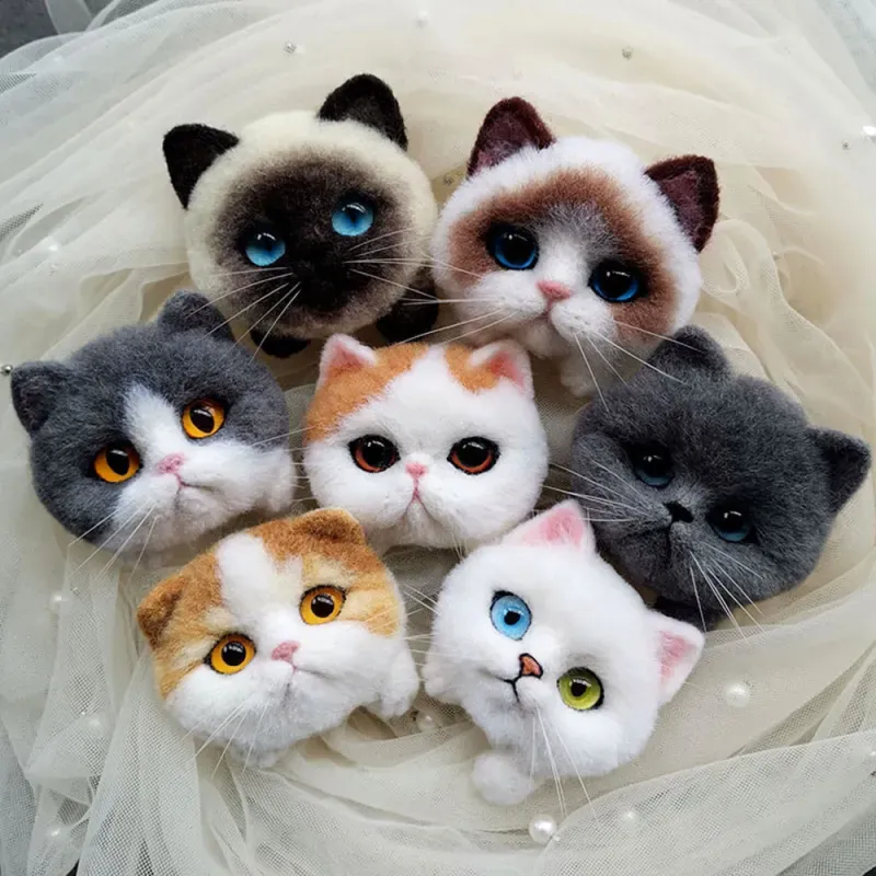 Custom Handmade Needle Felted Cat Brooch in Natural Wool, Cute Felt Pet Pin, Ideal Gift for Birthdays