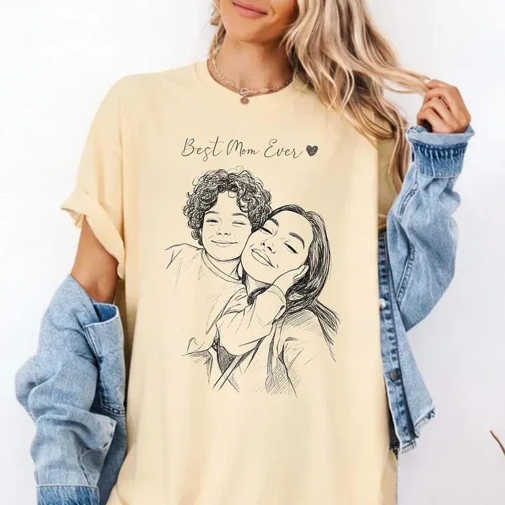 Custom Mom Photo Sketch Sweatshirt/T-shirt Personalized Hand-Drawn Portrait from Photo, Custom Mother’s Day Shirt, Birthday Gift for Mom/Grandma