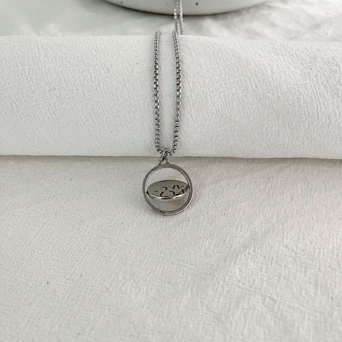 Love Rotating Necklace Creative Confession Necklace Surprise Gift for Her