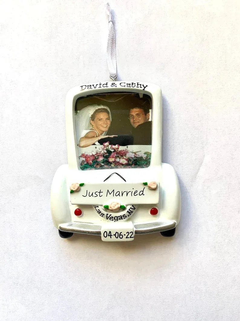 Personalized Mr. & Mrs. Wedding Car Ornament - Newlyweds' First Christmas Gift