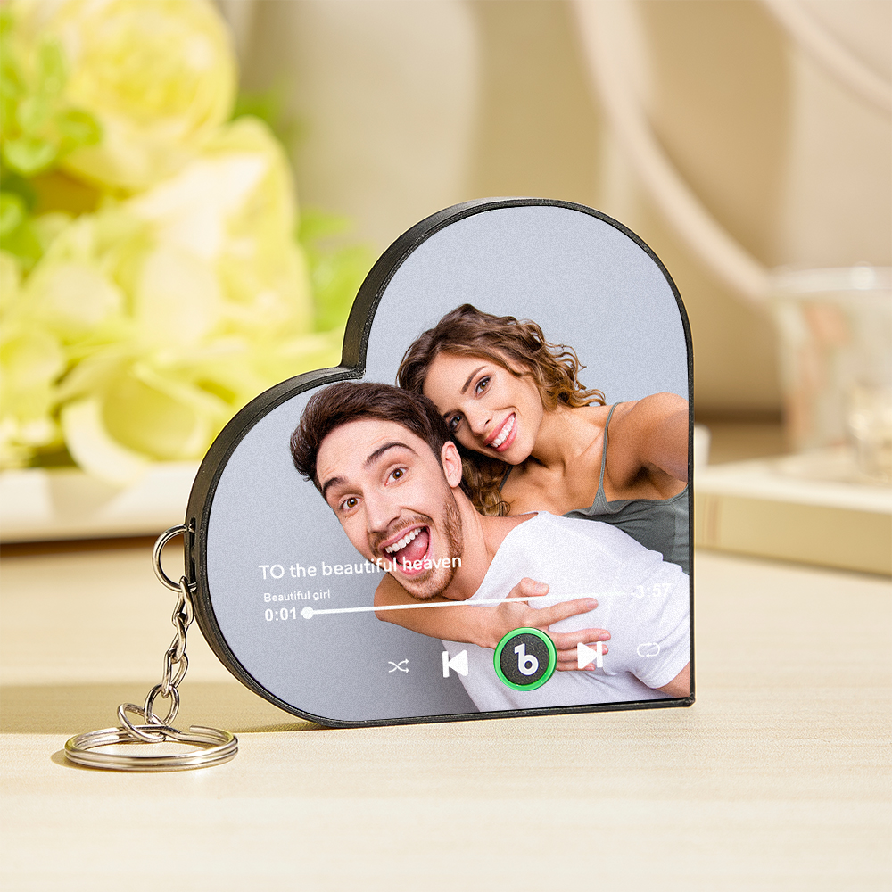 Custom Mini Music Fridge Magnet Keychain Personalized Photo Heart Frame Music Keychain Mini Magnet For Fridge That Can Play Songs Without Cellphone Anniversary Gifts