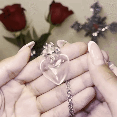 Heart-Shaped Blood Bottle Necklace Perfume Bottle Necklace Essential Oil Bottle Necklace Unique Gift for Lover