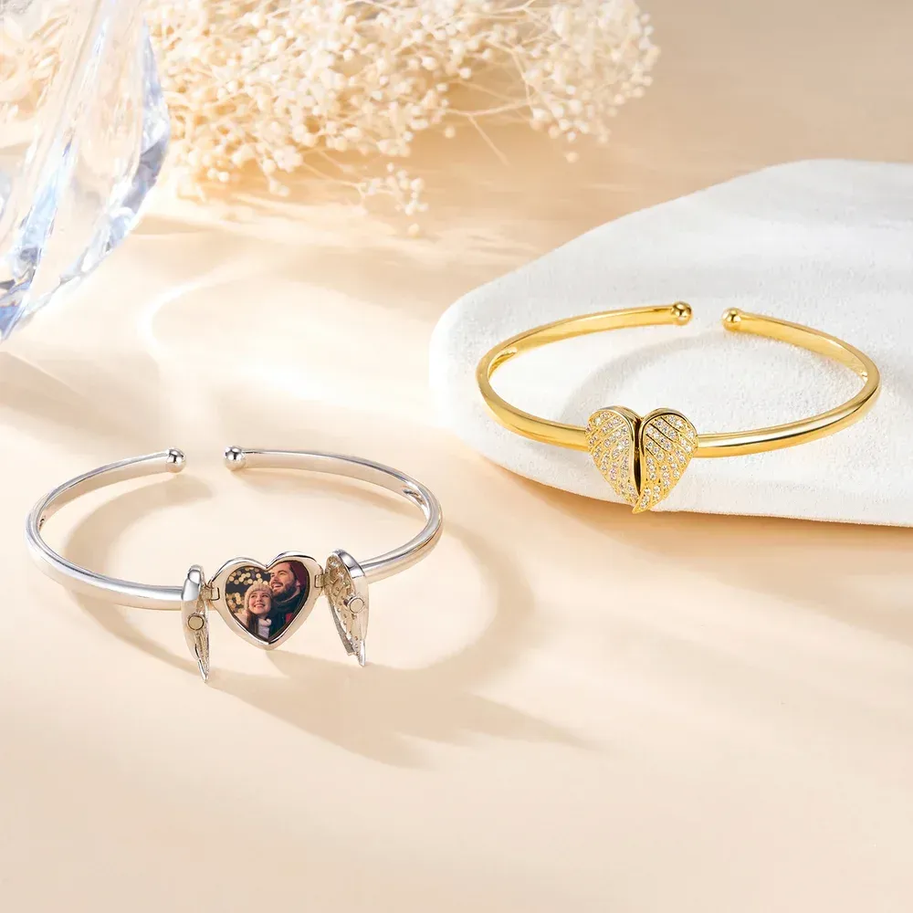 Personalized Heart Shape Zircon Angel Wing Photo Locket Bracelet Anniversary Birthday Memorial Gift for Wife Mother Grandma