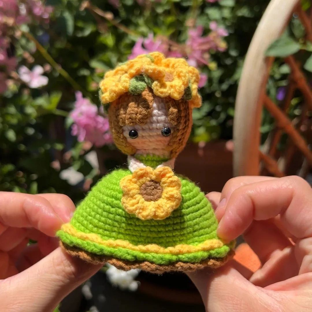 Hand-Woven Knitted Doll Bouquet Creative Gift Best Gifts For Her