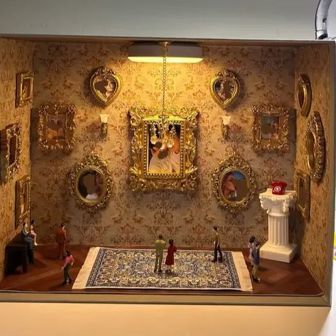 Custom Mini Art Gallery Photo Display Box Personalized Framed Portrait Decor with LED Light- Custom Museum of us Frame