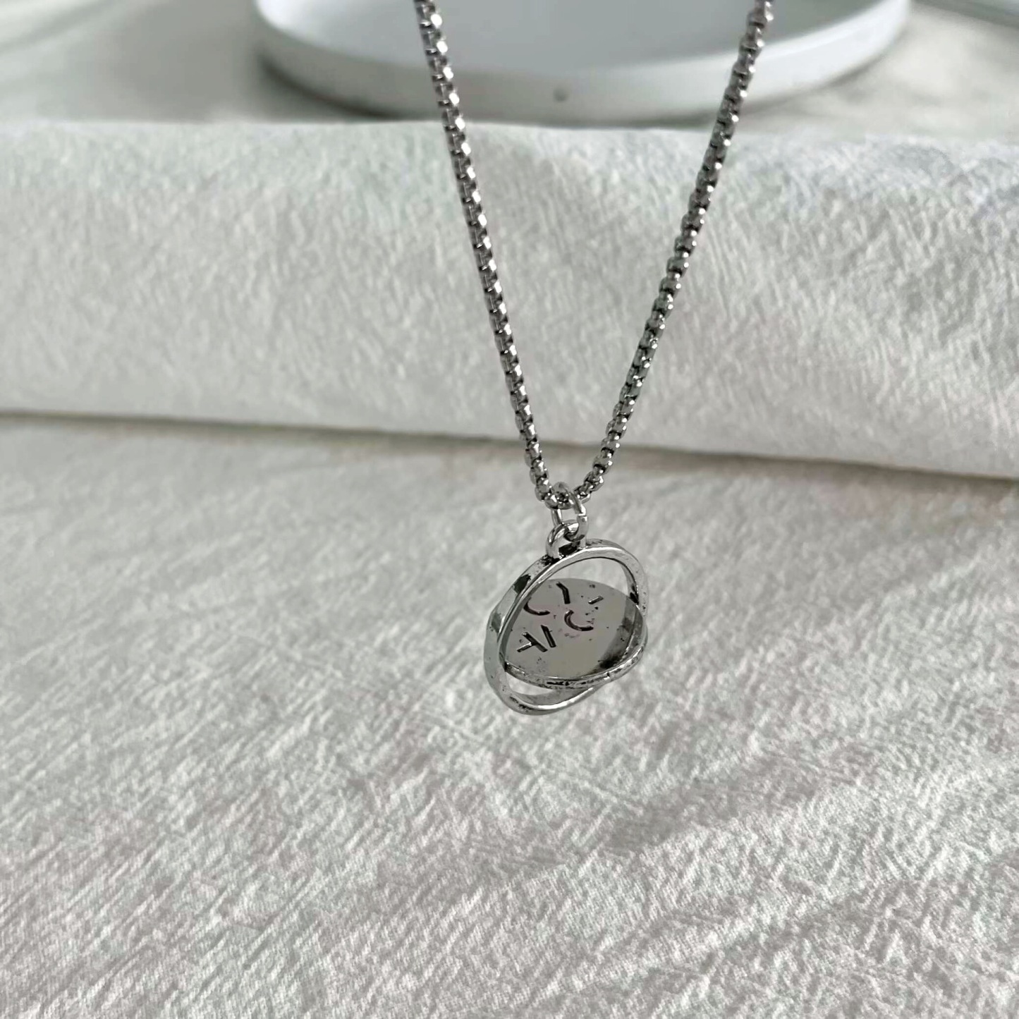 Love Rotating Necklace Creative Confession Necklace Surprise Gift for Her