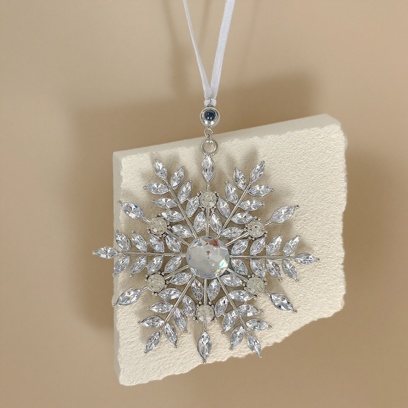 Personalized Photo Projection Ornament Snowflake Shape Projection Picture Pendant with Diamond Christmas Gift for Family