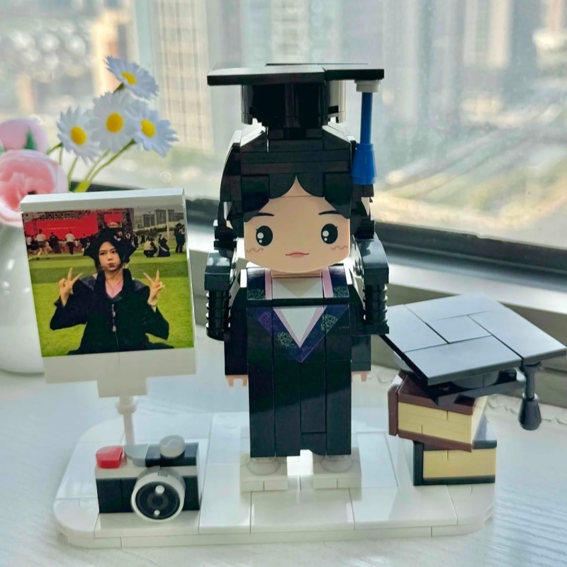 Custom Full Body Brick Figure Graduation Gift Personalized Graduation Decoration Photo Ornament Brick Figures