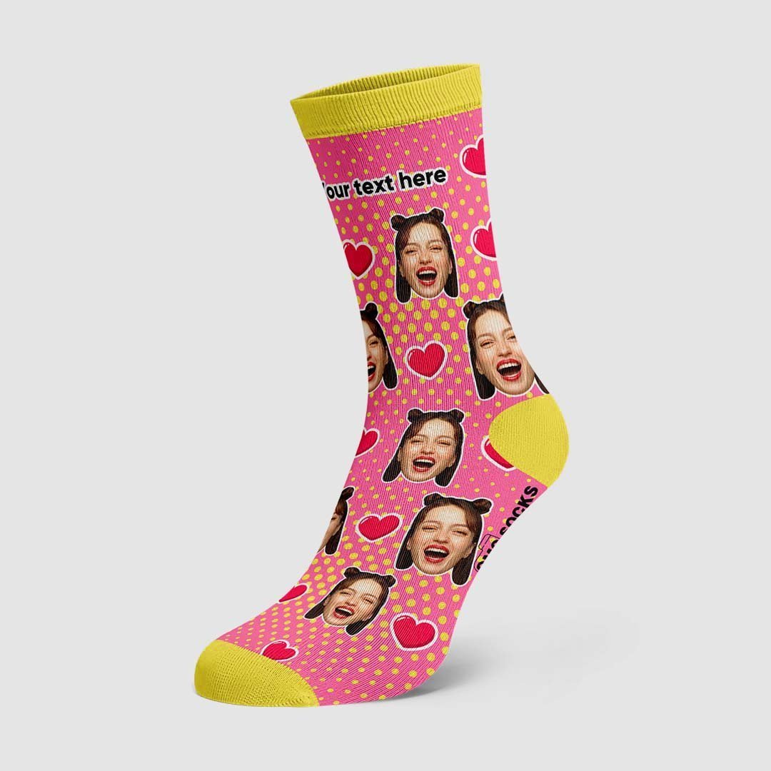 Cadeau Personnalisé Avec Visage Et Nom À Pois Et Cœur Sur Les Chaussettes - mademinefr