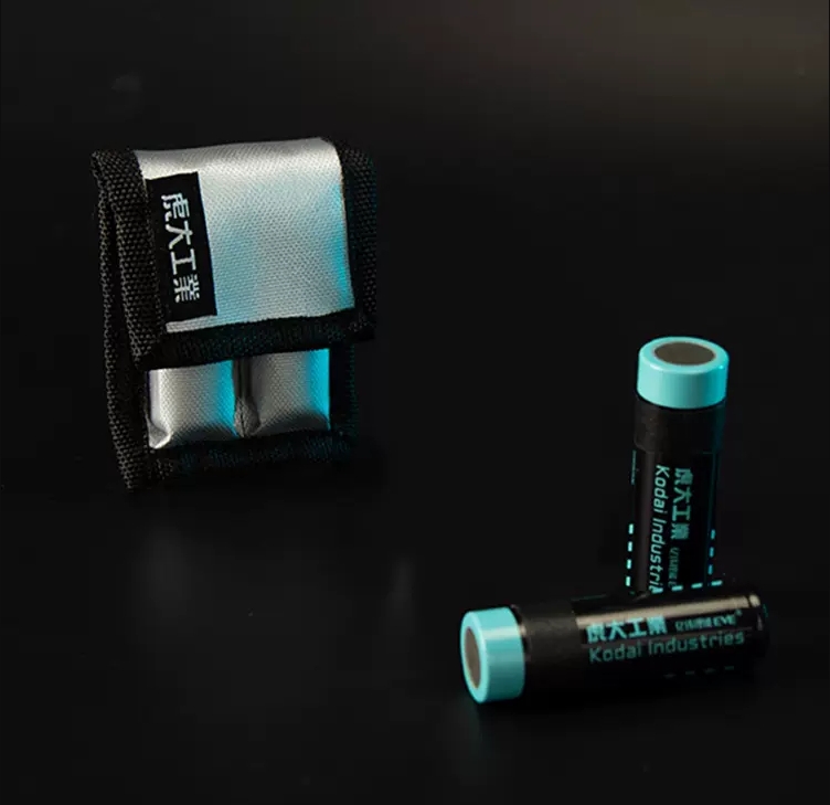 【支援額2100万超】BT-20Wingman BT-20Wingman | Tactical power bank with detachable batteries