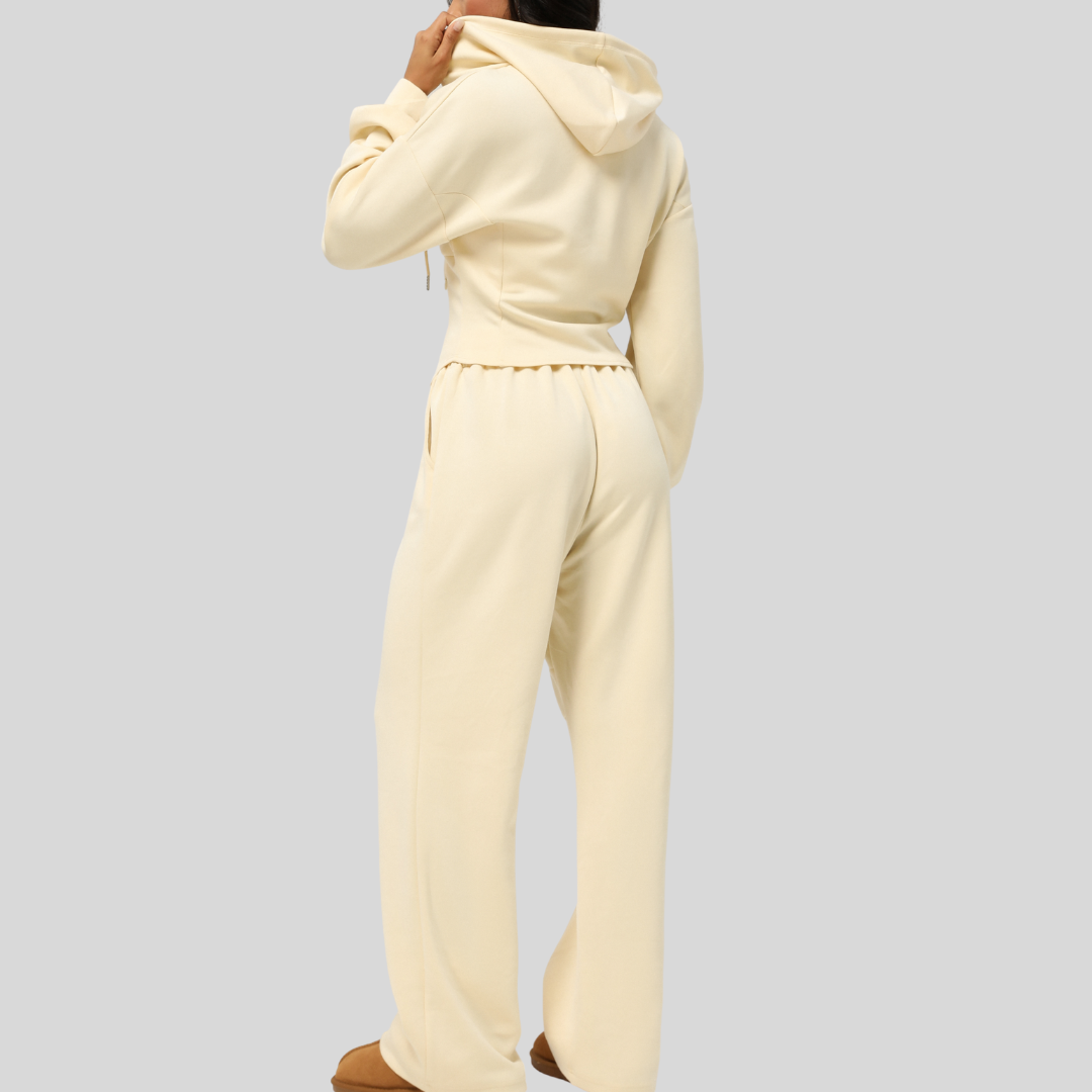 𝐄𝐂 𝐂𝐔𝐑𝐀𝐓𝐄𝐃 | The Cloud Knit Edit ✨