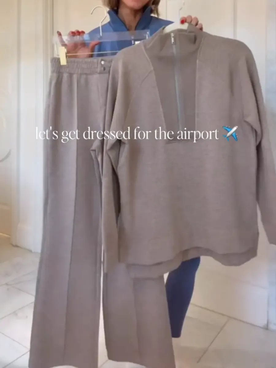 𝐄𝐦𝐛𝐞𝐫 𝐂𝐨𝐮𝐫𝐭 Women's Cozy Cotton Travel Sweatshirt & Pants Two-Piece Set