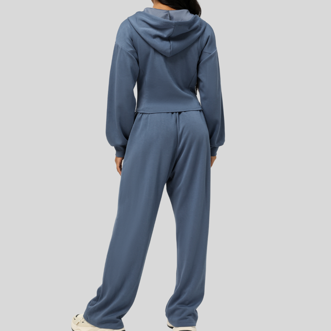 𝐄𝐂 𝐂𝐔𝐑𝐀𝐓𝐄𝐃 | The Cloud Knit Edit ✨