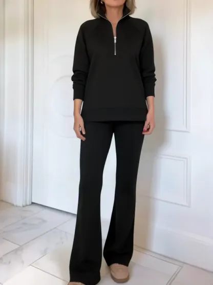 𝐄𝐦𝐛𝐞𝐫 𝐂𝐨𝐮𝐫𝐭 Women's Cozy Cotton Travel Sweatshirt & Pants Two-Piece Set