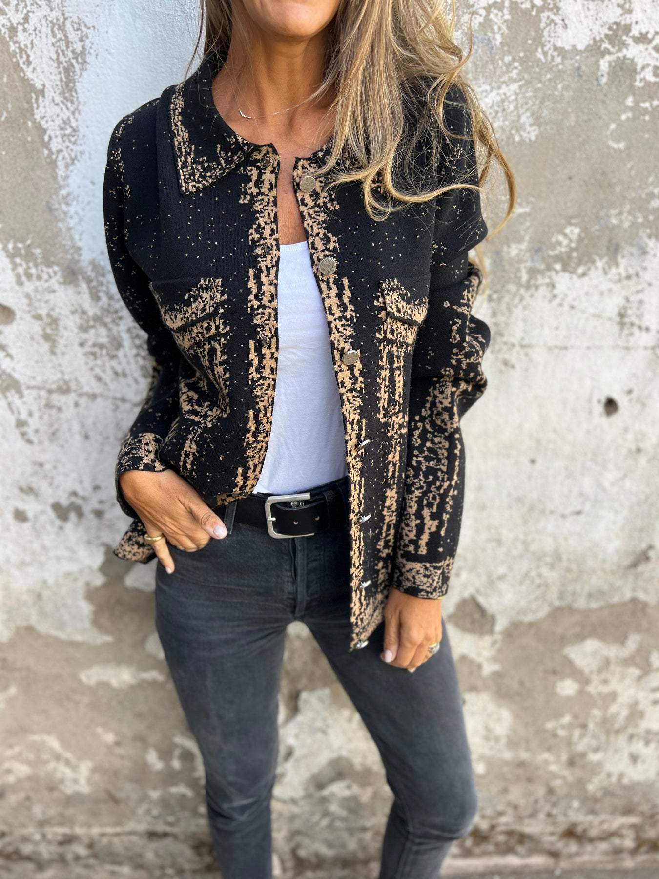 Woolen Jacket with Pattern and Buttons