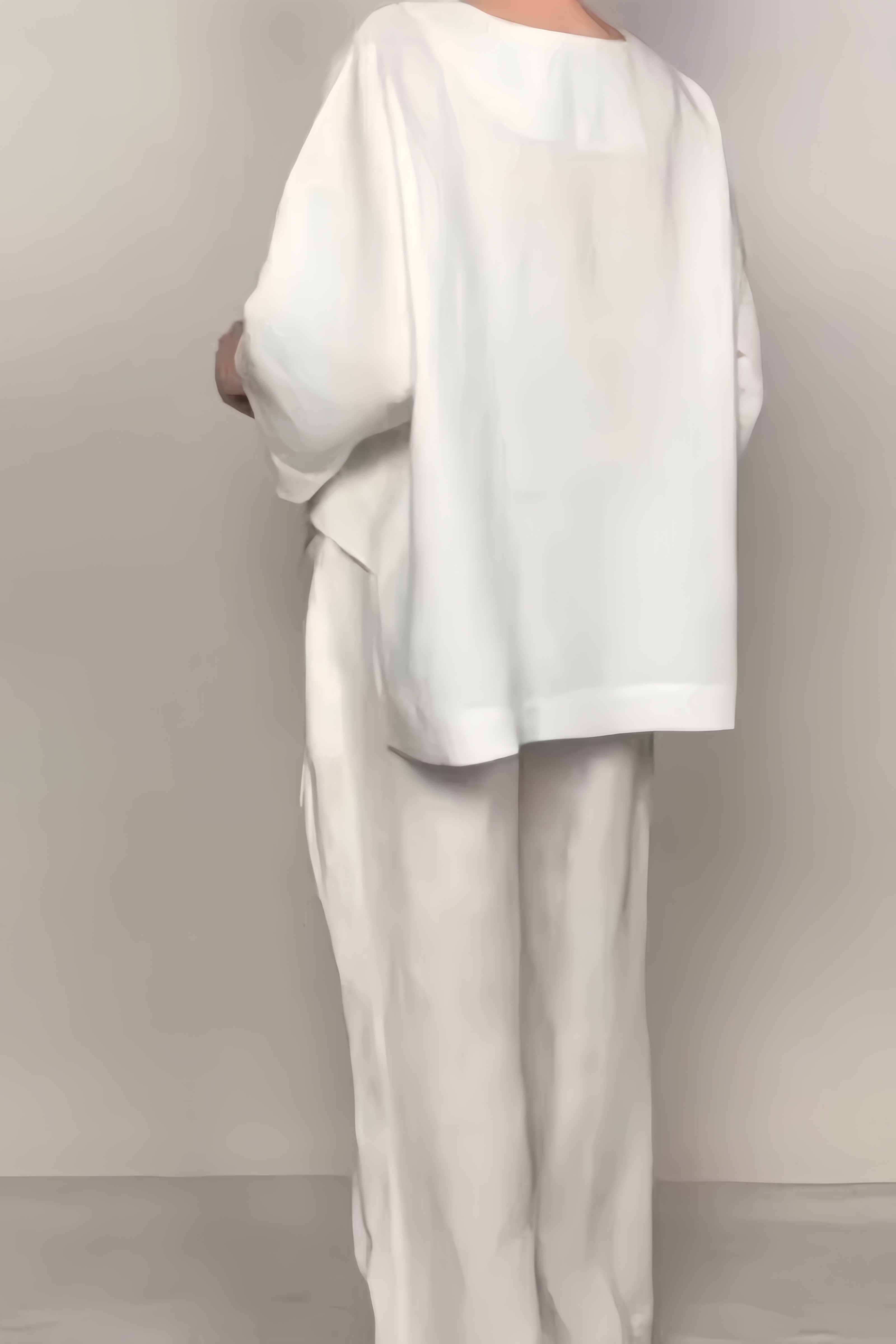Complete Minimalist Set in Two Pieces
