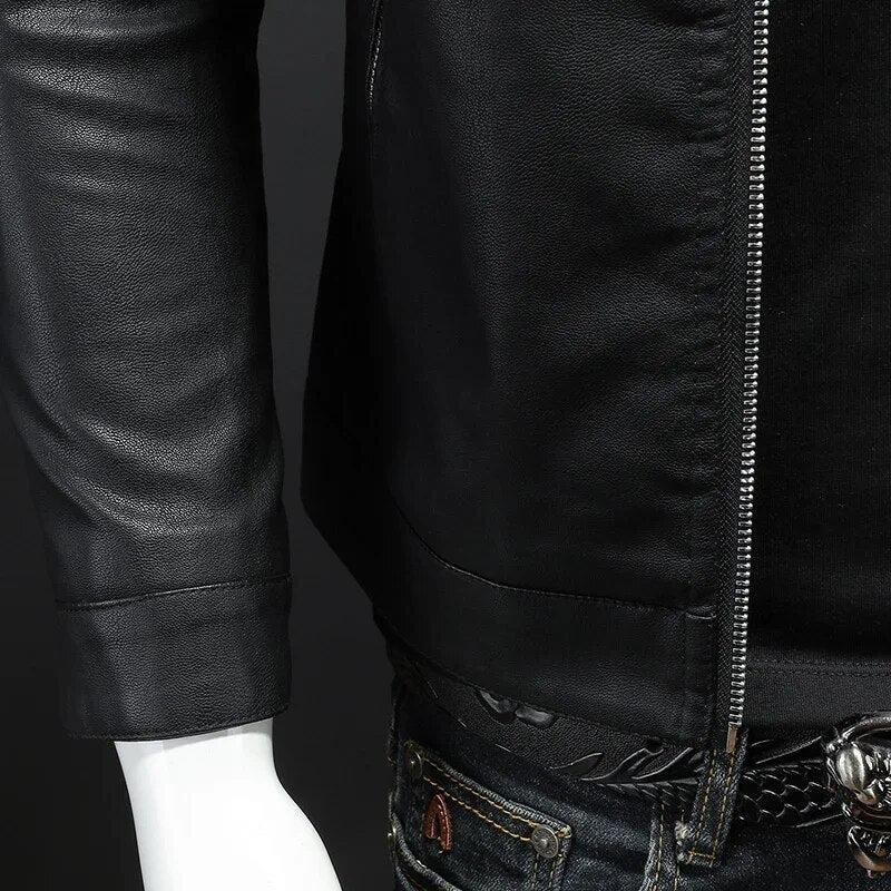 Men's leather bomber jacket 