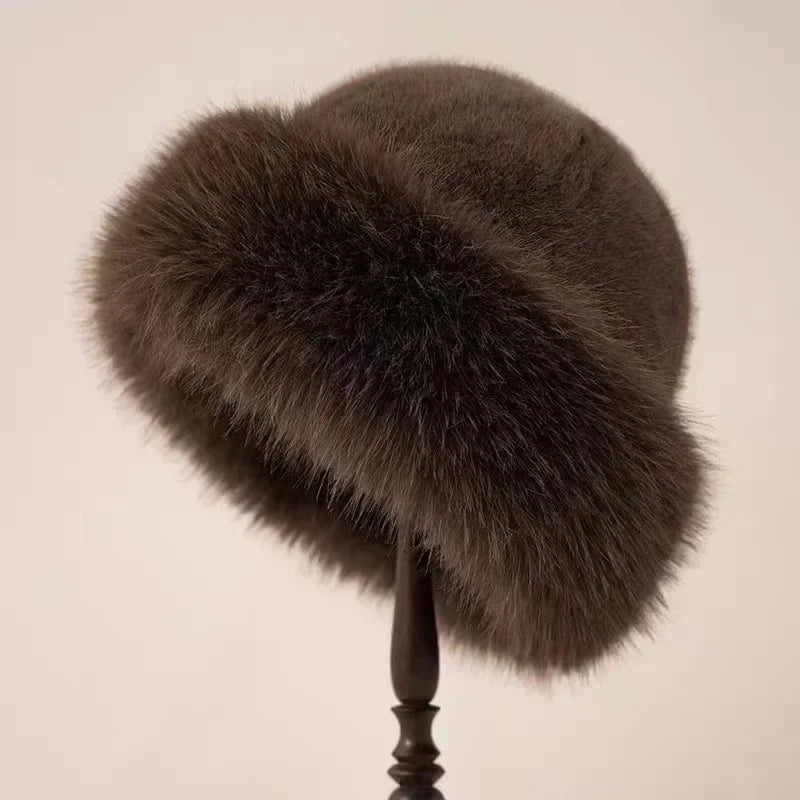 Warm Faux Fur Beanie: Casual Wear for Outdoor & Daily Commute