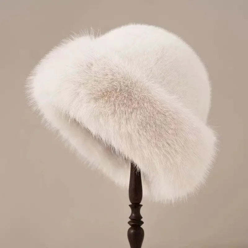Warm Faux Fur Beanie: Casual Wear for Outdoor & Daily Commute