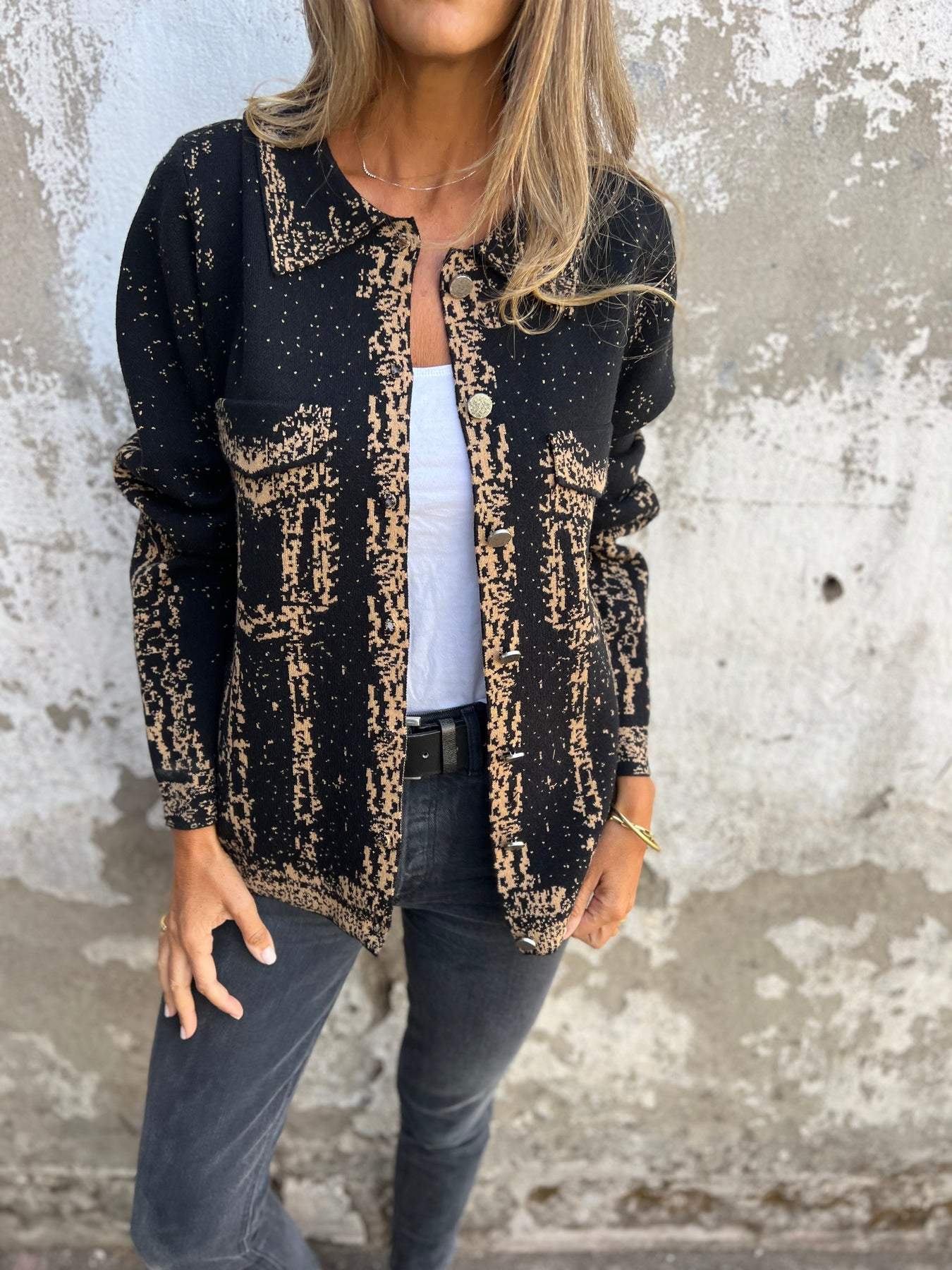 Woolen Jacket with Pattern and Buttons