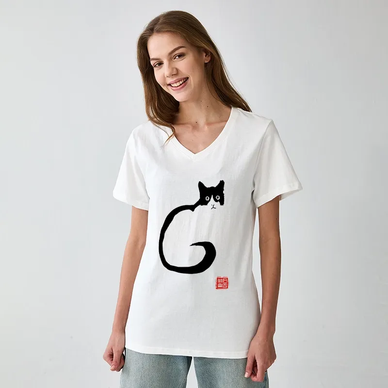 Tokyo-Tiger Calm Cat In Simple Lines V-Neck Classic T-Shirt