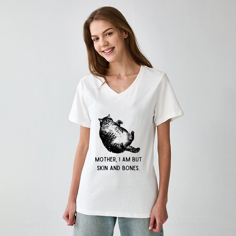 Tokyo-Tiger Overweight Cat And Its Doting Owner V-Neck Classic T-Shirt