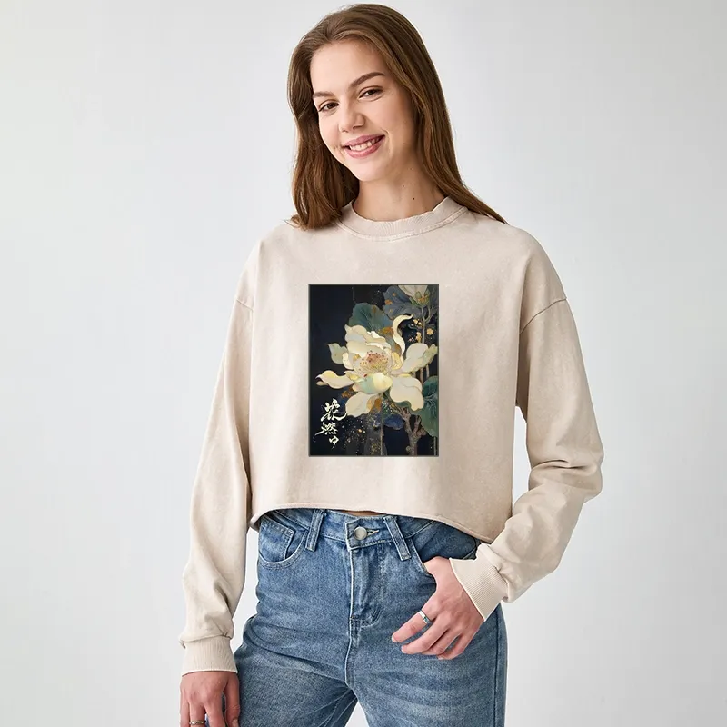 Tokyo-Tiger Lotus Adorned With Golden Specks Washed Crop Sweatshirt