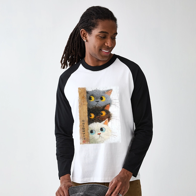 Tokyo-Tiger Three Cute Cats Watch You Raglan Long Sleeve T-shirt