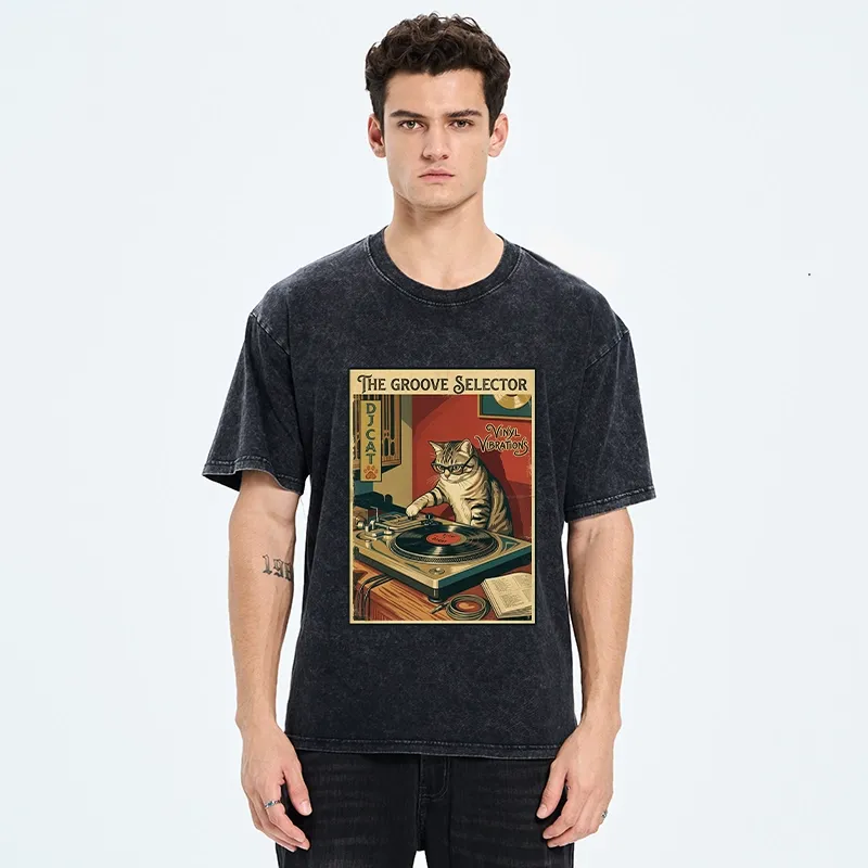 Tokyo-Tiger Retro DJ Cat Vinyl Record Art Washed T-Shirt