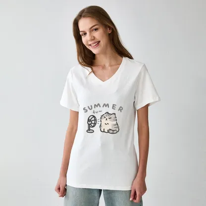 Tokyo-Tiger Summer Cat Chills With A Fan V-Neck Classic T-Shirt