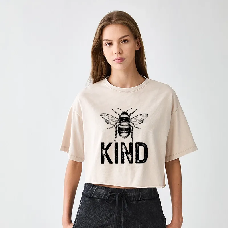 Tokyo-Tiger Minimalist Bee Kind Illustration Women's Washed Crop T-Shirt