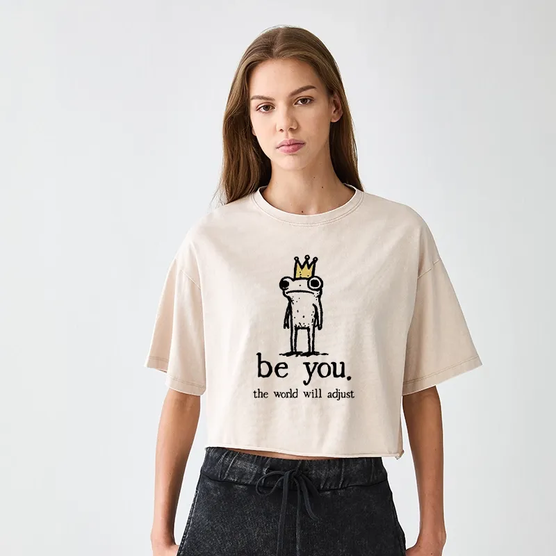 Tokyo-Tiger Crown Frog Stays True To Self Women's Washed Crop T-Shirt