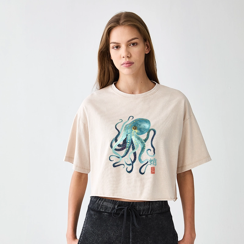 Tokyo-Tiger Soft Watercolor Octopus Japanese Art Women's Washed Crop T-Shirt