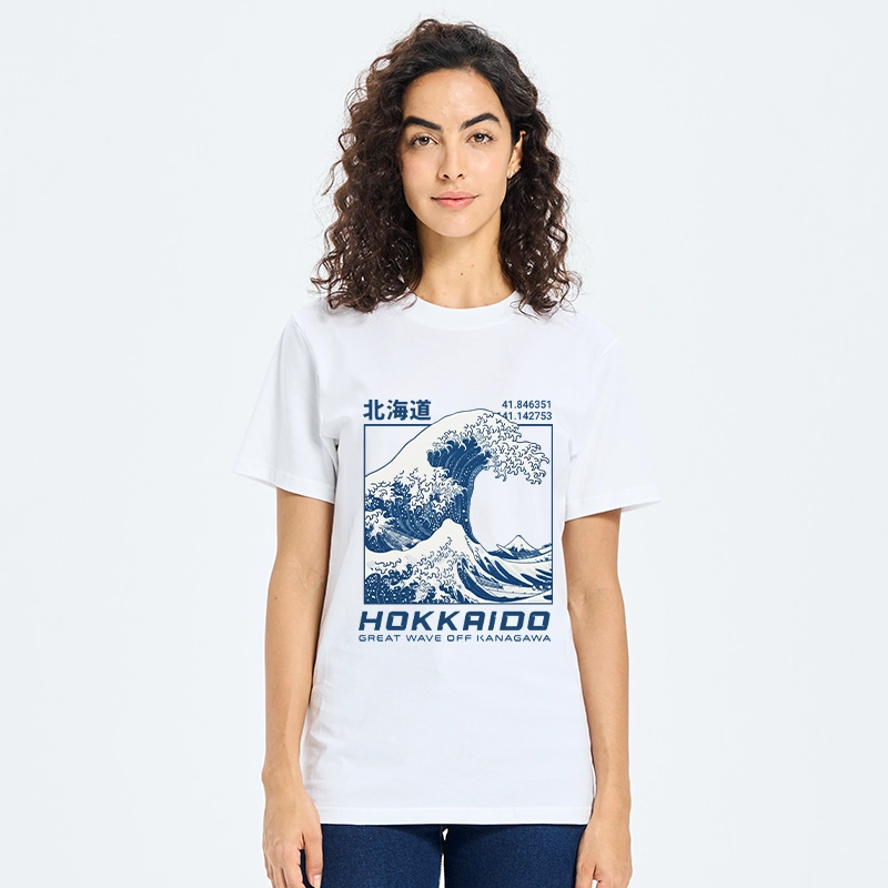 Tokyo-Tiger Hokkaido Wave Art Classic T-Shirt