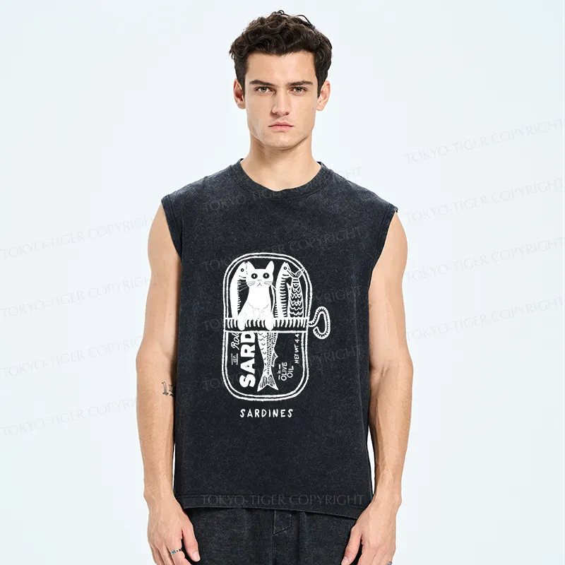 Tokyo-Tiger Cat Hiding In A Sardine Can Washed Tank