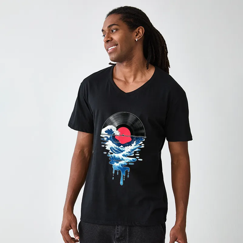 Tokyo-Tiger Vinyl Records And Waves V-Neck Classic T-Shirt