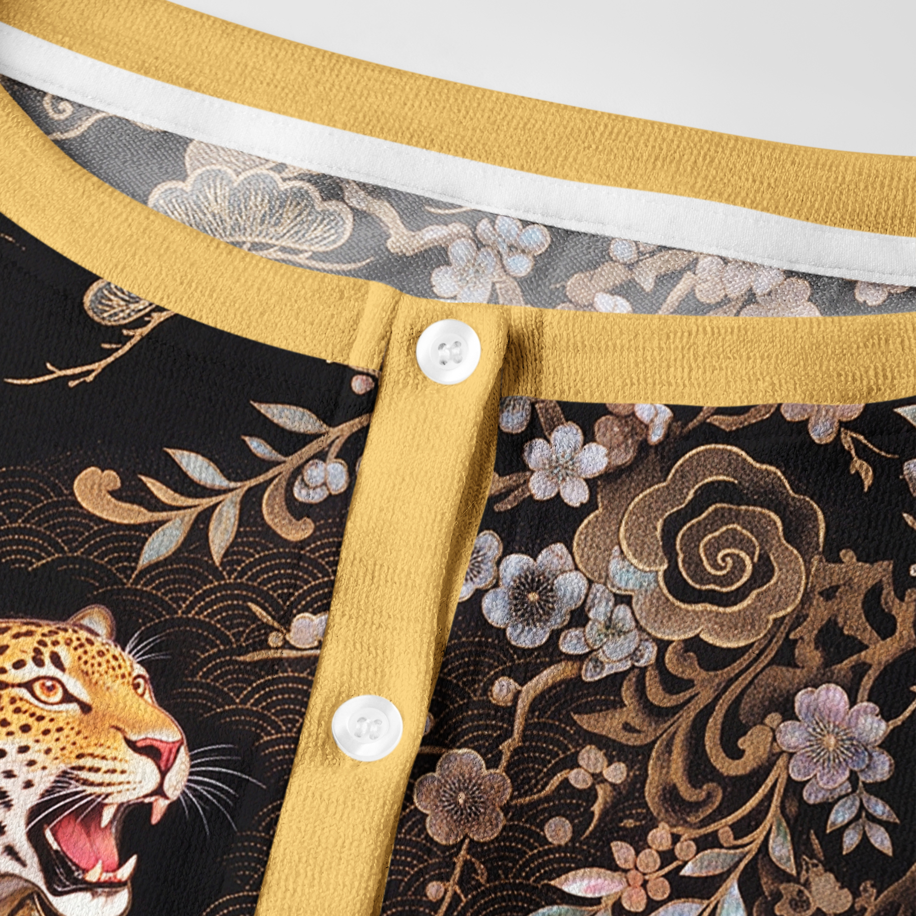 Tokyo-Tiger Roaring Lion Of The Orient Women's Lightweight Cardigan
