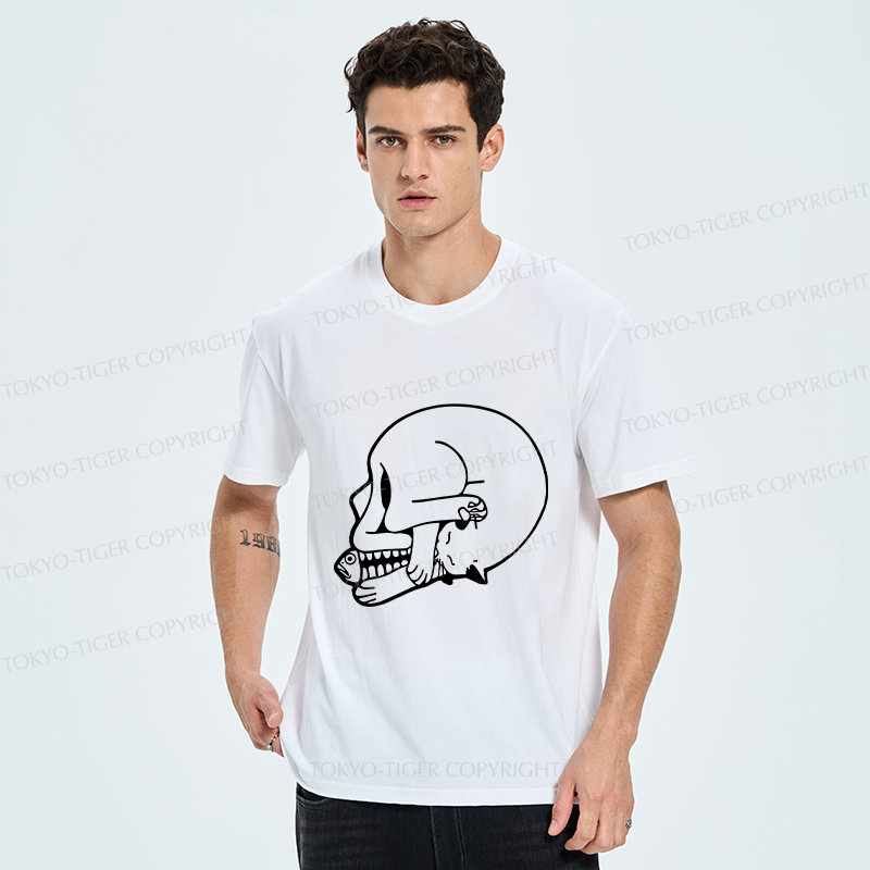 Tokyo-Tiger Funny Cat Eating Fish Classic T-Shirt