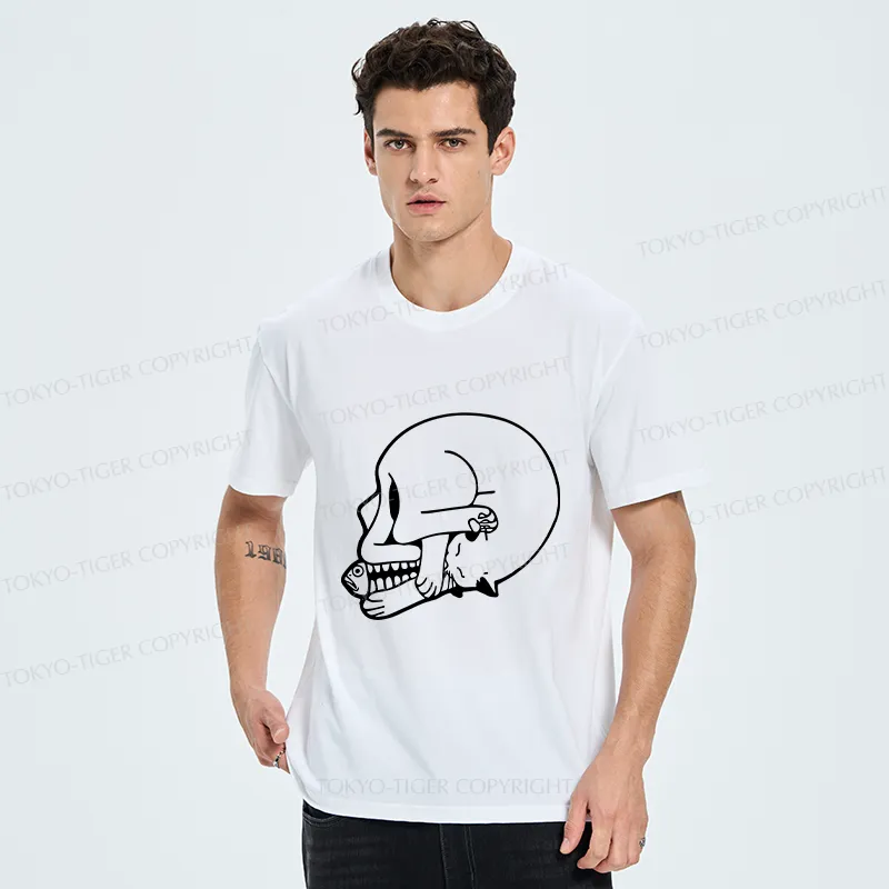 Tokyo-Tiger Funny Cat Eating Fish Classic T-Shirt