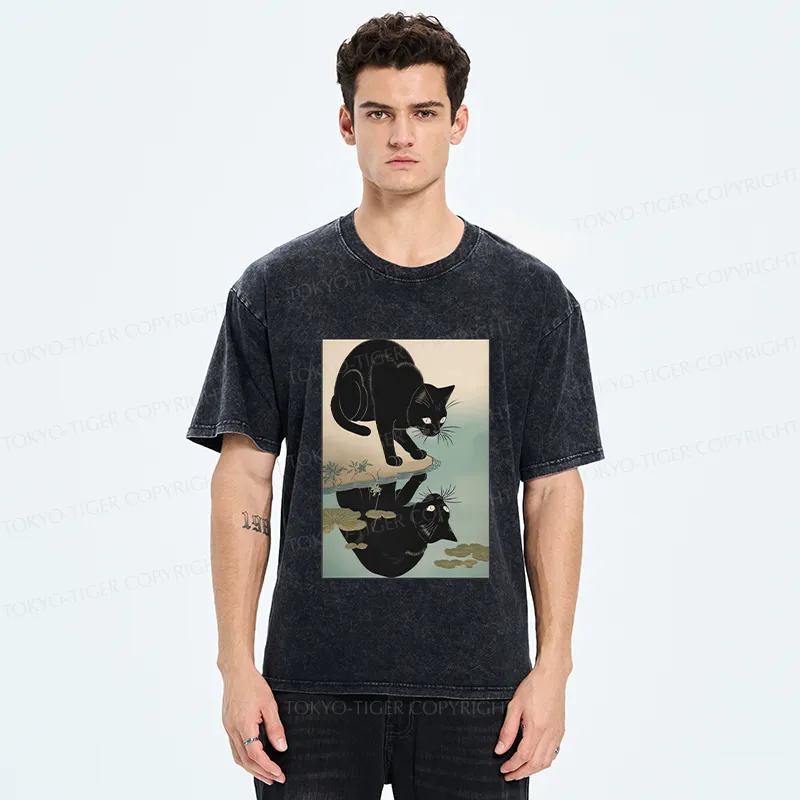 Tokyo-Tiger Cat Drinking River Water Washed T-Shirt